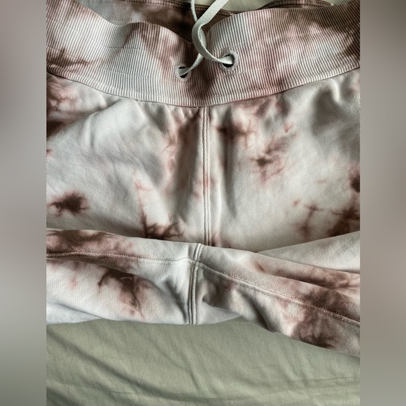 Lululemon Warm Down Jogger, Size 12 - Picture 4 of 10